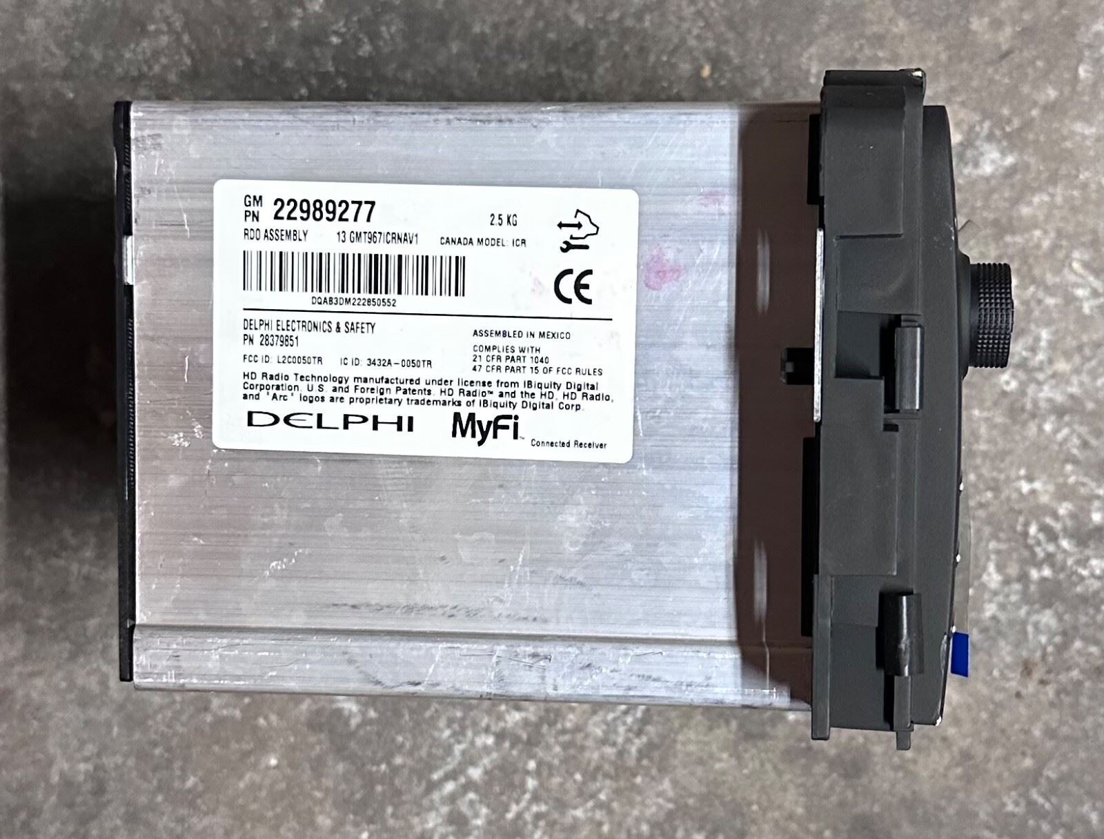 OEM | Radio Infotainment Assembly fits 16 - 17 Enclave Traverse 23130135