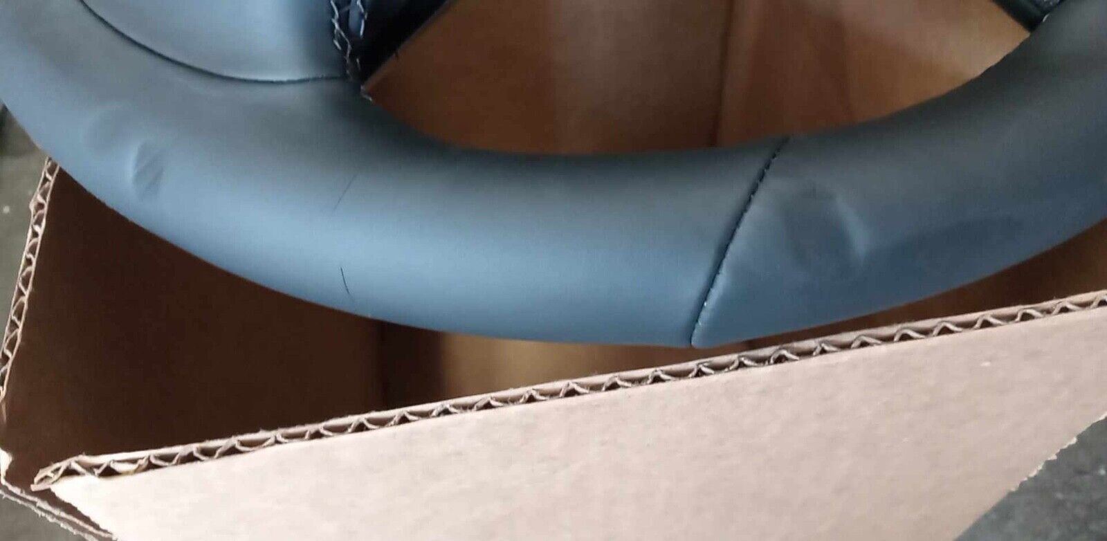 OEM 2020-21 Cadillac CT5 CT4 Luxury Trim Black Steering Wheel Assembly 84756033