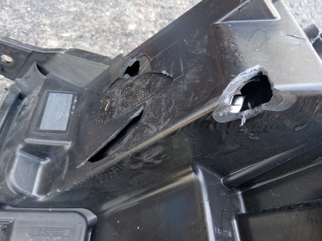 OEM 2019 - 2021 GMC Seirra 1500 FULL LED Headlight Passenger #84772476