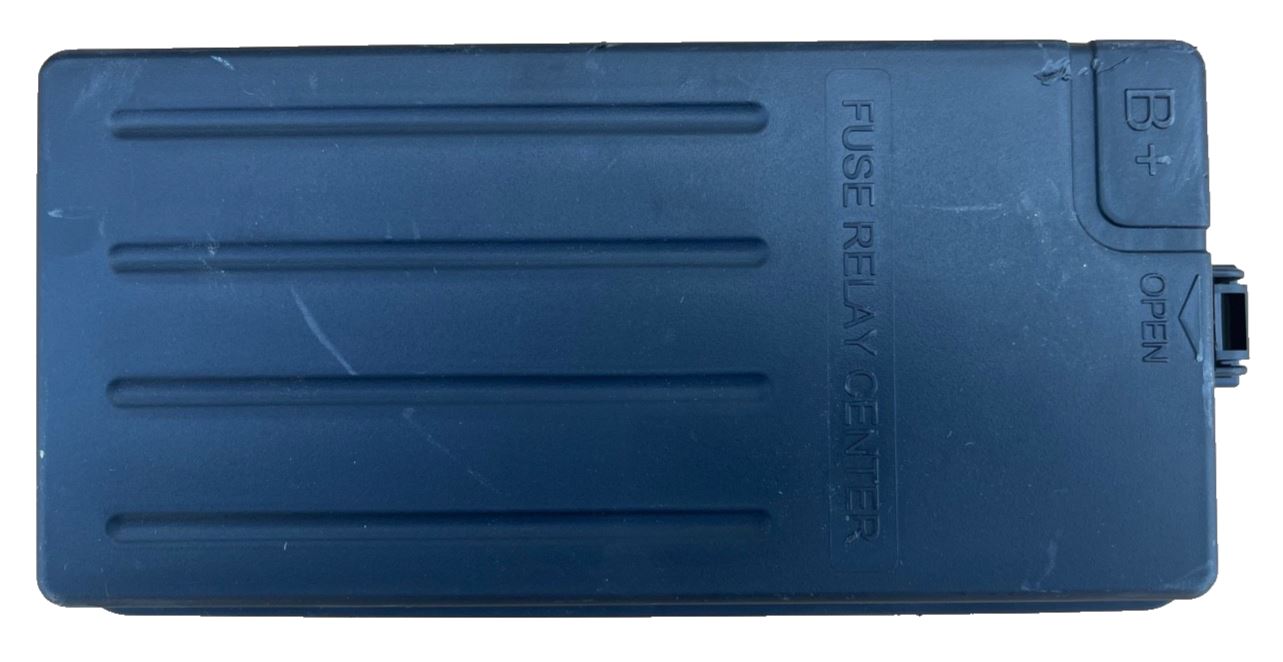 OEM | Exterior Under Hood Fuse Box Relay Center Block Box for 08 Suzuki Forenza