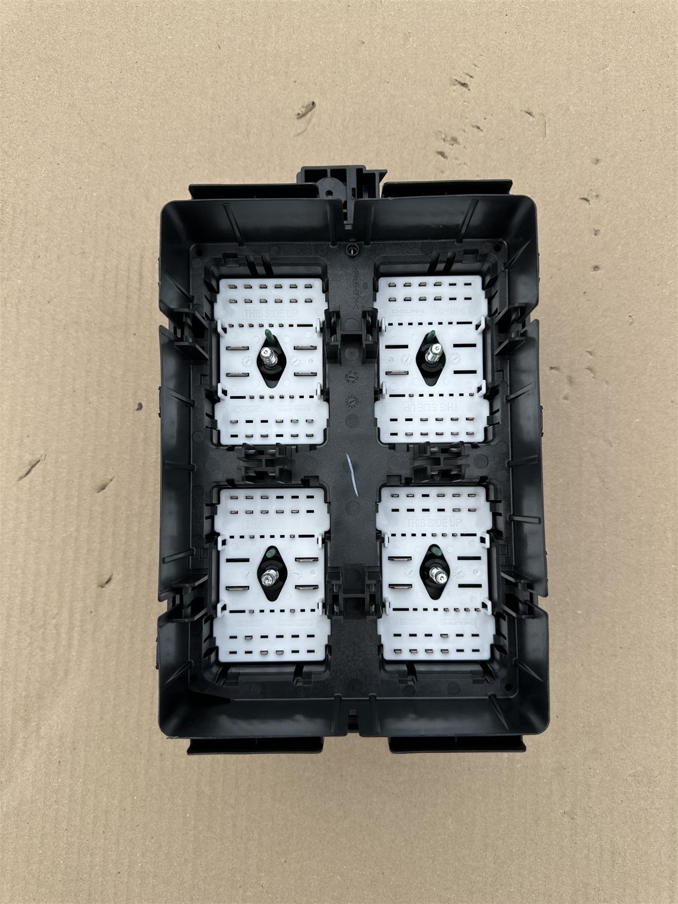 Genuine GM 86771160 Engine Wiring Junction Block Fuse Box OEM Direct Replacement