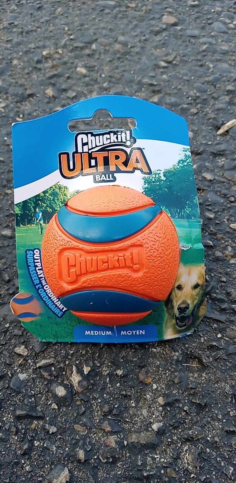 Chuckit Ultra Ball Dog Toy, Medium for breeds 20-60 lbs 170015