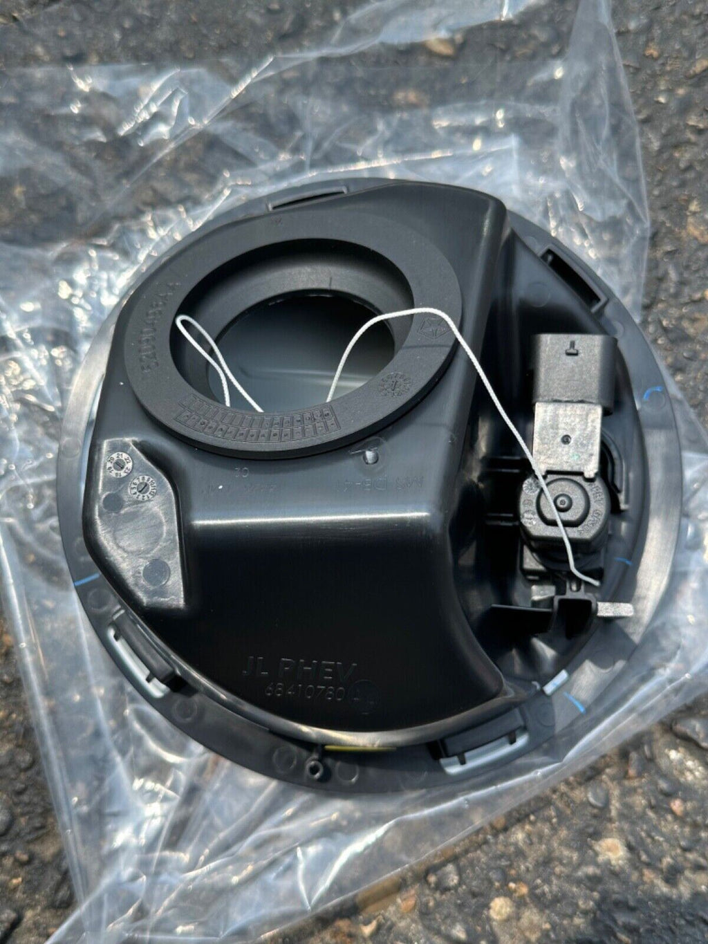 NEW OEM Mopar 68410780AG Fuel Fill Door Housing For 2020-2024 Wrangler in White