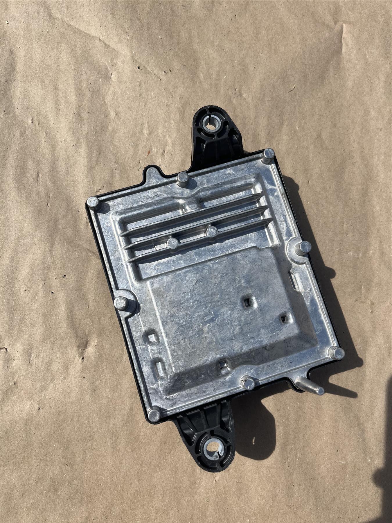 Genuine GM Control Module 85769756 Silverado Sierra 2500/3500 HD OEM