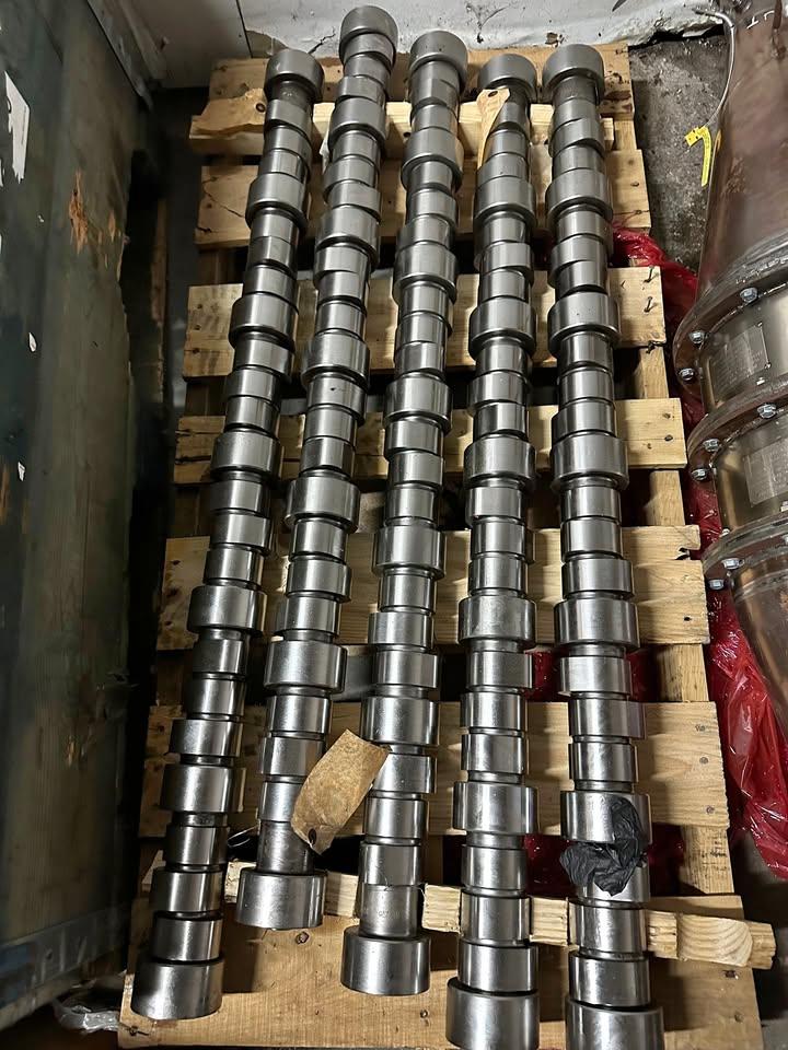 New Genuine Caterpillar 421-0049 Right Bank Engine Camshaft for CAT Engines