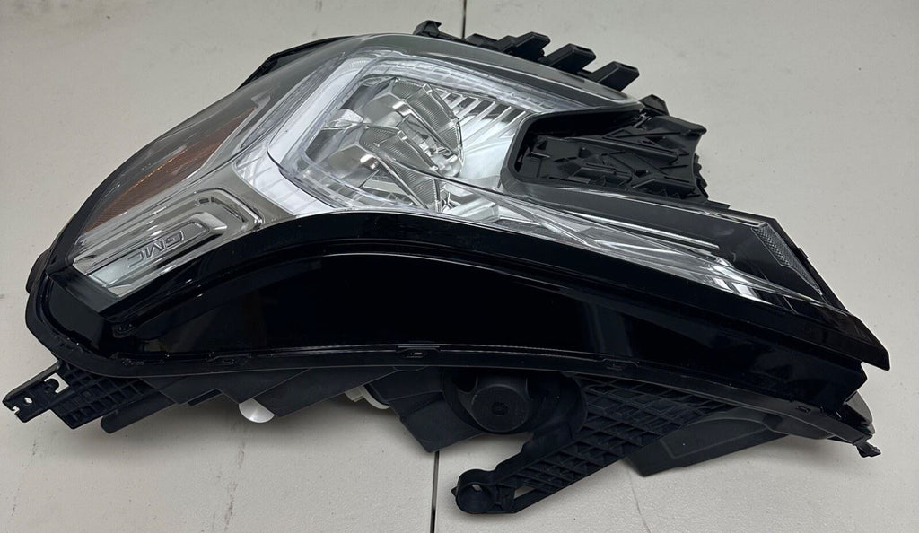 Driver Side LED Headlight OEM 2022 2023 2024 GMC Terrain Broken Tab