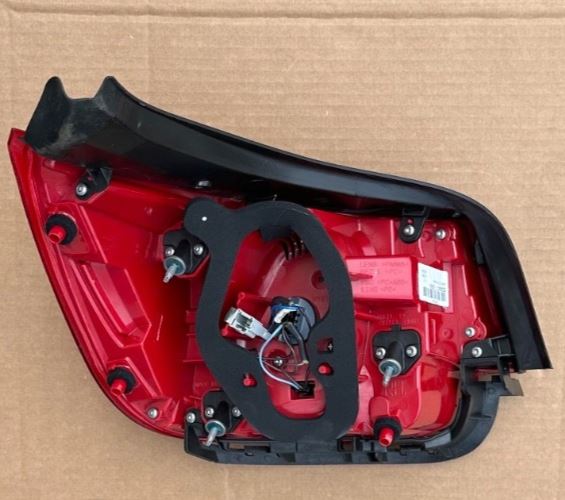 OEM | Tail Light Passenger Side Fits 2013-2016 Malibu GM 23294317