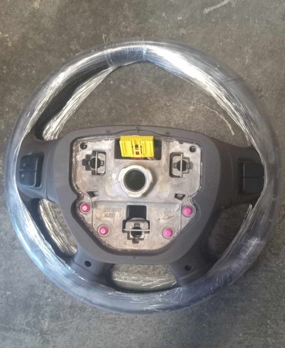 OEM 2021-2022 GMC Acadia Cream Black Steering Wheel 84994090