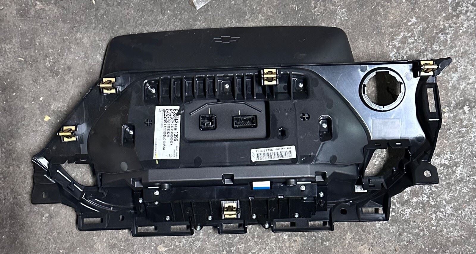 OEM | Display Unit fits 2023 - 2025 Blazer 87861396