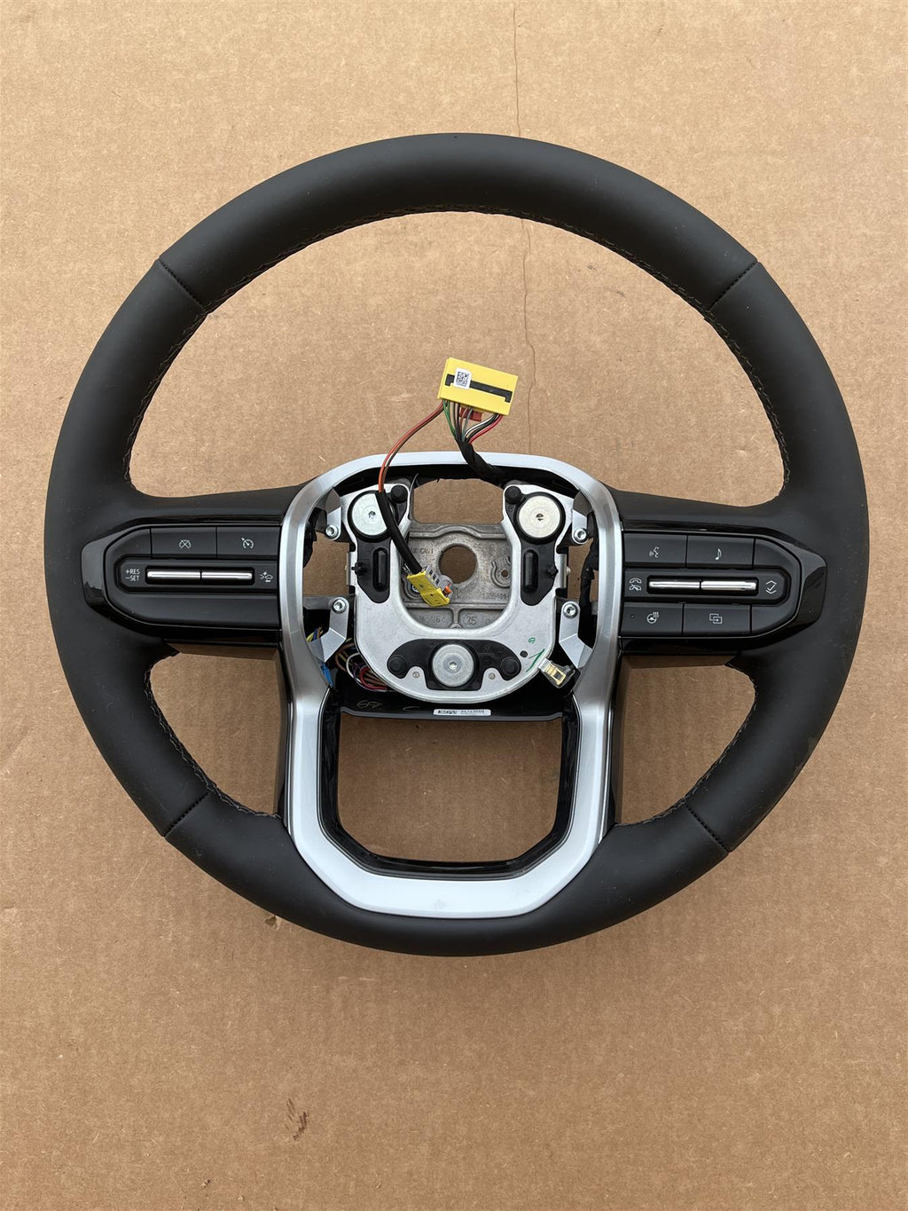 GM 85733550 Jet Black Steering Wheel for 2023 Chevrolet Colorado