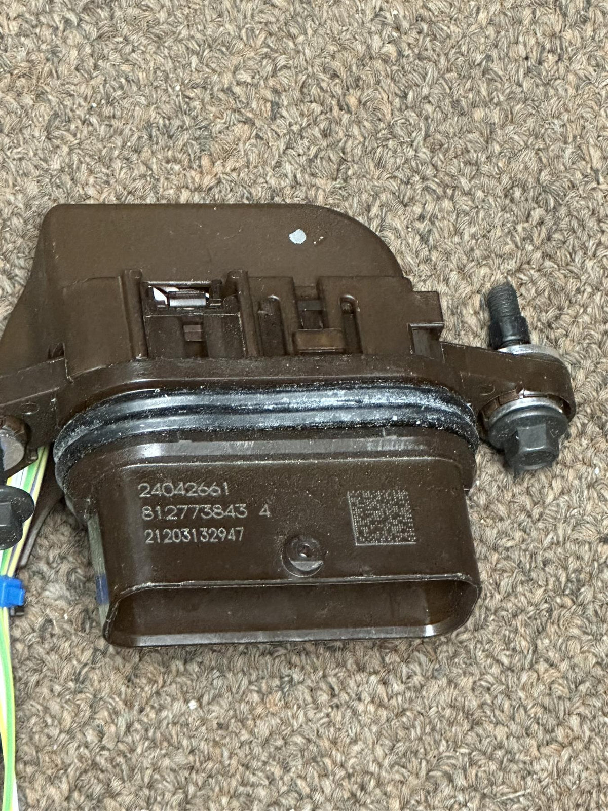 Genuine OEM GM Electrical Wiring Assembly 24042661 Factory Connector Part