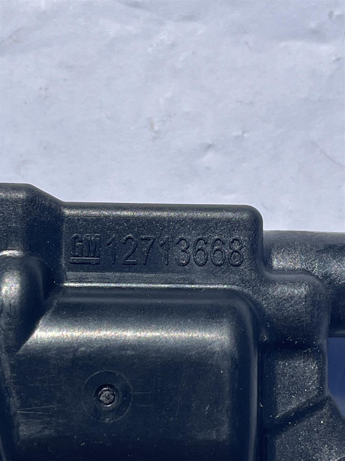 Genuine GM Ignition Coil 12713668 OEM Square-Style Coil Pack for GM V8