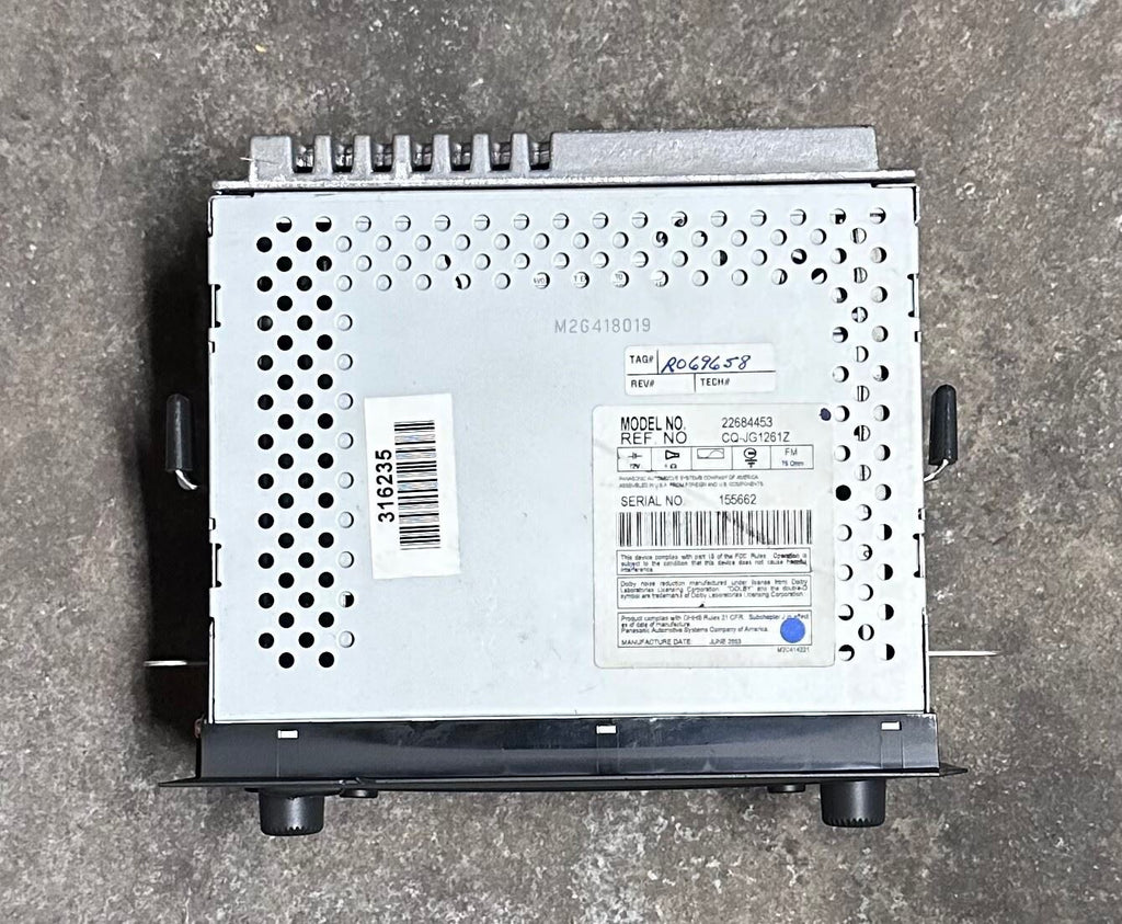 OEM | Radio CD Cassette Player fits 2000 - 2005 Saturn Products 22684453