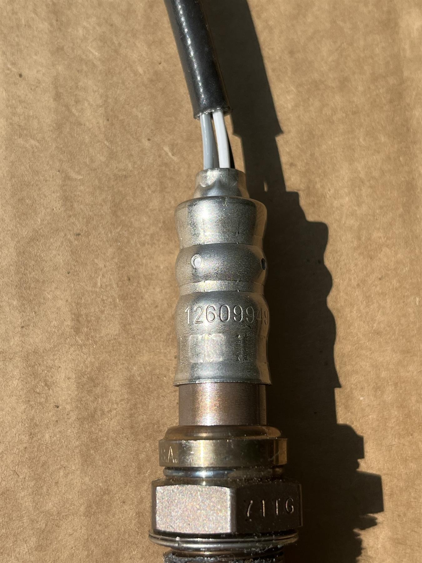Genuine GM 12609949 ACDelco 213-4215 Heated Oxygen Sensor
