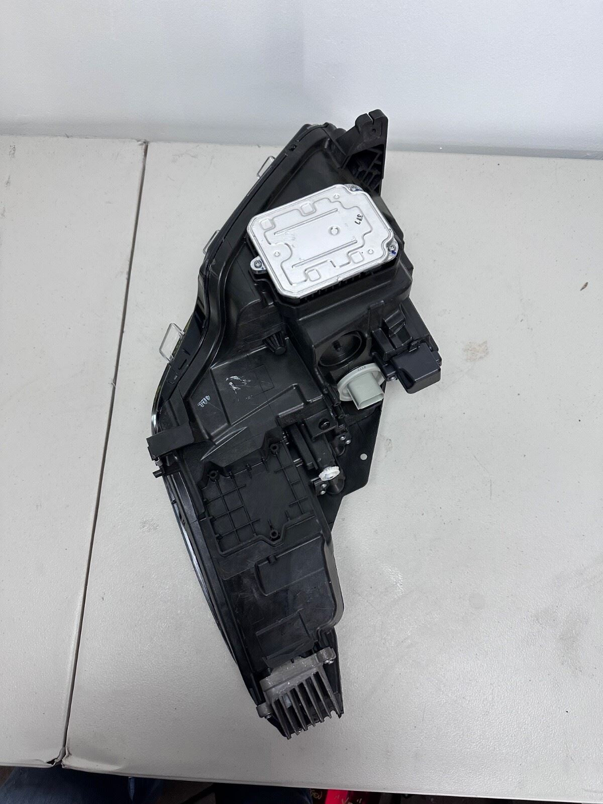 OEM | LED Headlight Assembly Passenger Side fits 20-22 CADILLAC CT5 84861521