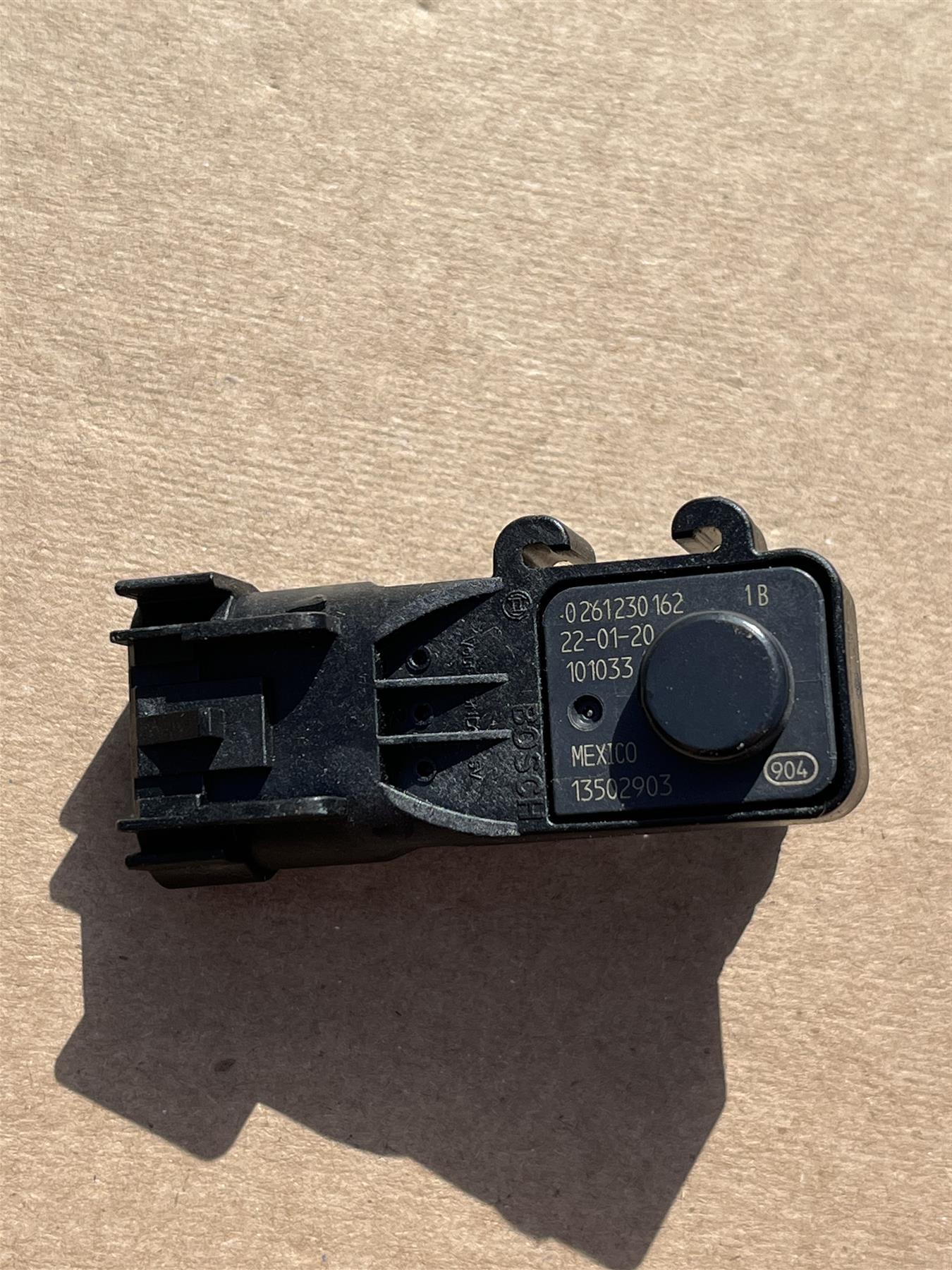 GM OEM Fuel Tank Pressure Sensor 13502903 Direct Replacement