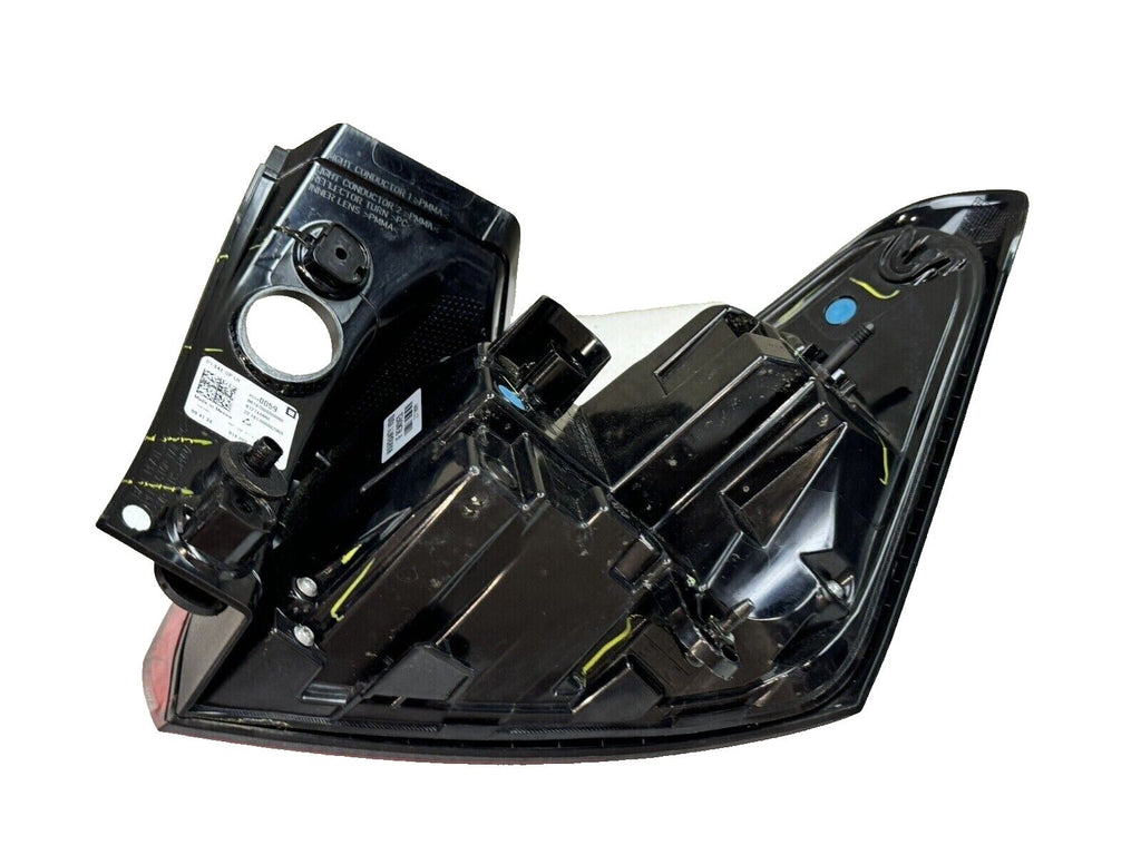 OEM | Driver Side Tail Light LED 2022-23 Chevy Equinox 85540059