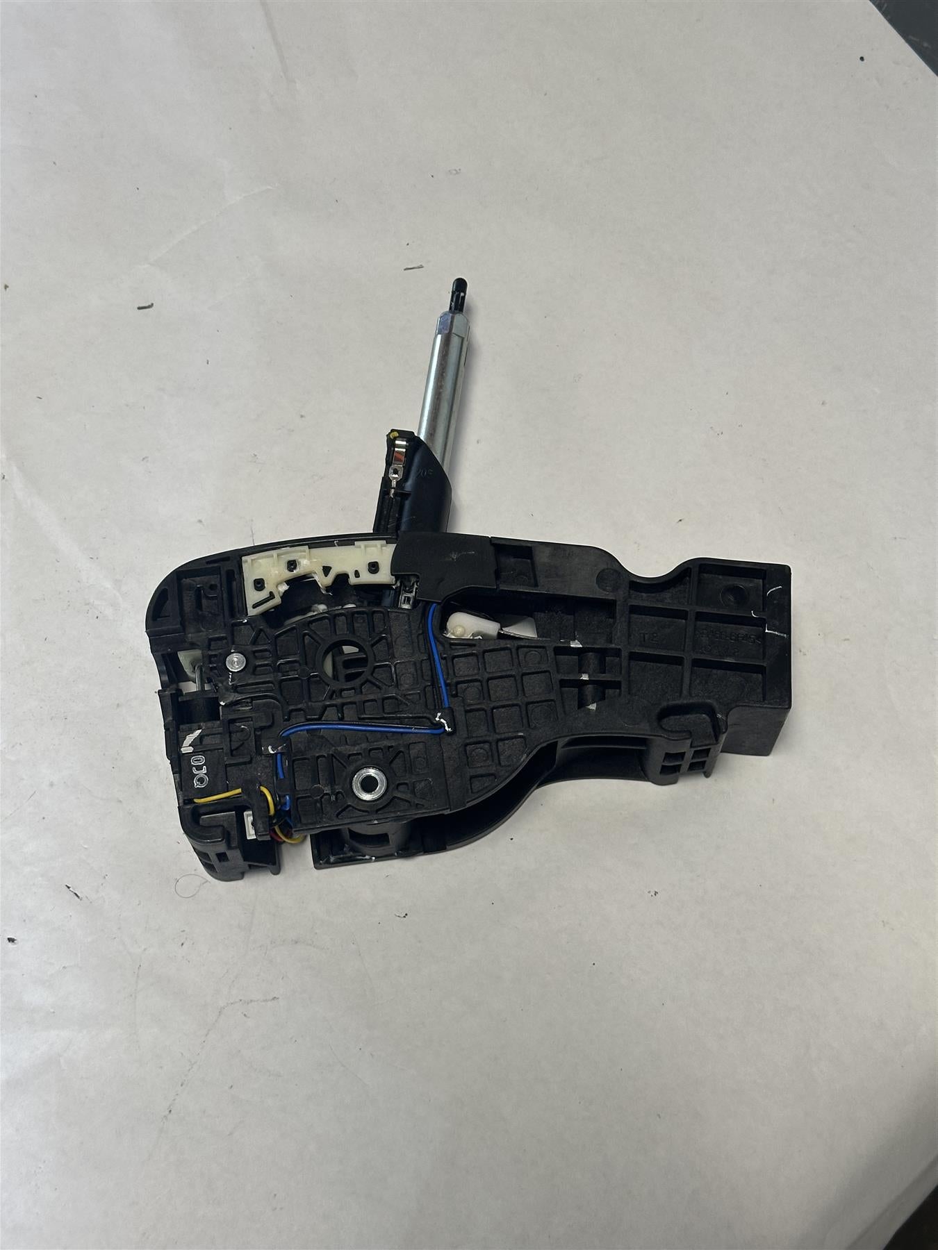 GM Transmission Gear Shifter Assembly 13534318 2018 Chevy Traverse OEM