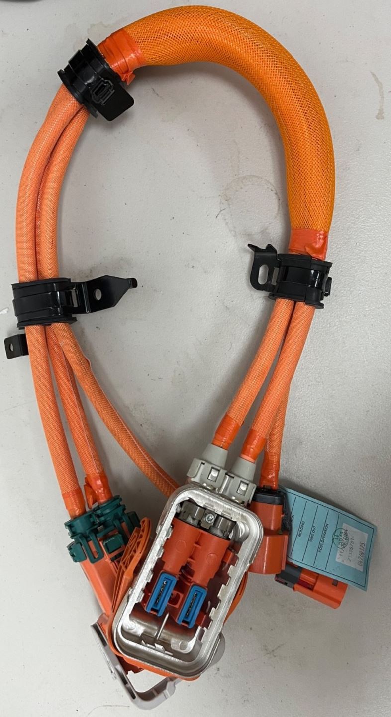 2016-2017 Chevrolet Volt Battery Positive & Negative Cable Harness OEM 23300781