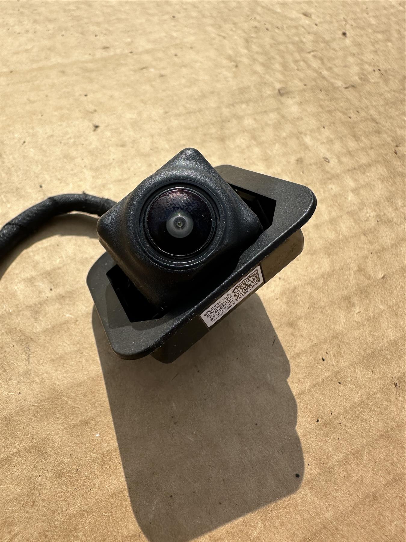 GM OEM 23165926 Rearview Backup Camera Chevrolet Traverse New Other