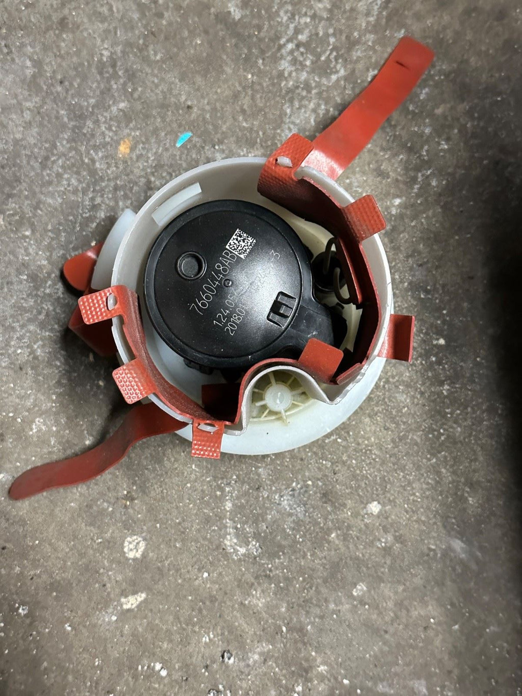 OEM | DEF Pumps Unknown Application Without Float Many Applications 5 Piece Lot