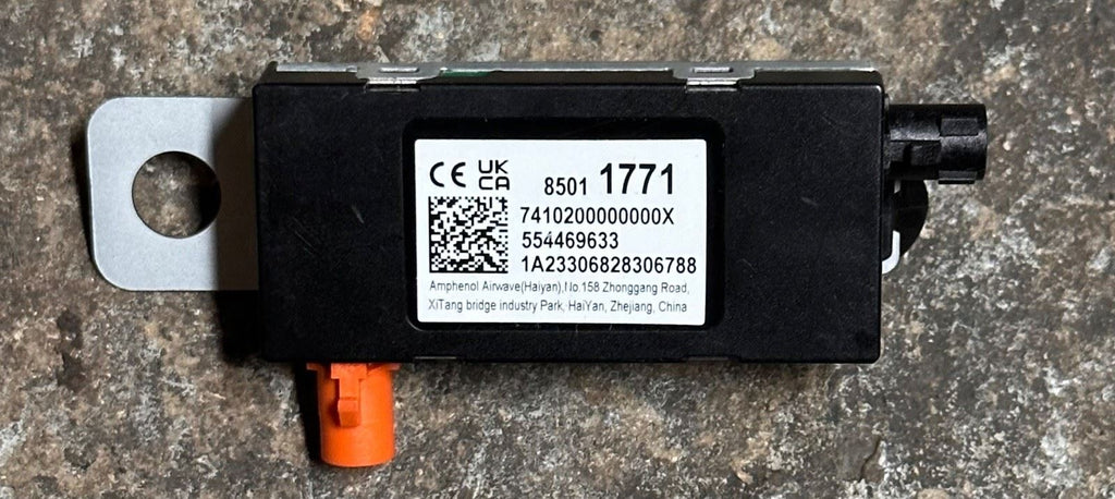OEM | Antenna Amplifier fits Various GM 21 - 24 SUV and Pick Up 85011771