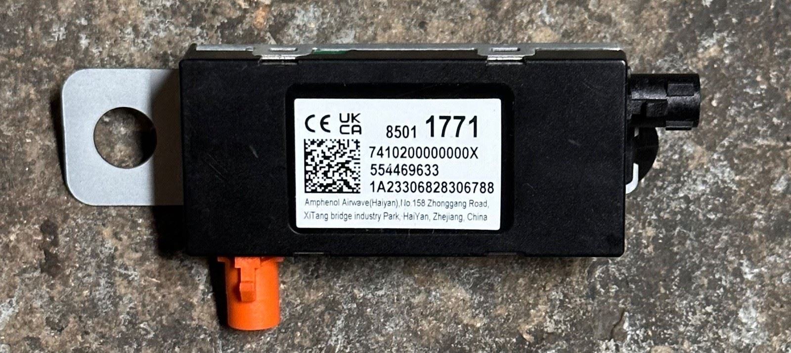 OEM | Antenna Amplifier fits Various GM 21 - 24 SUV and Pick Up 85011771