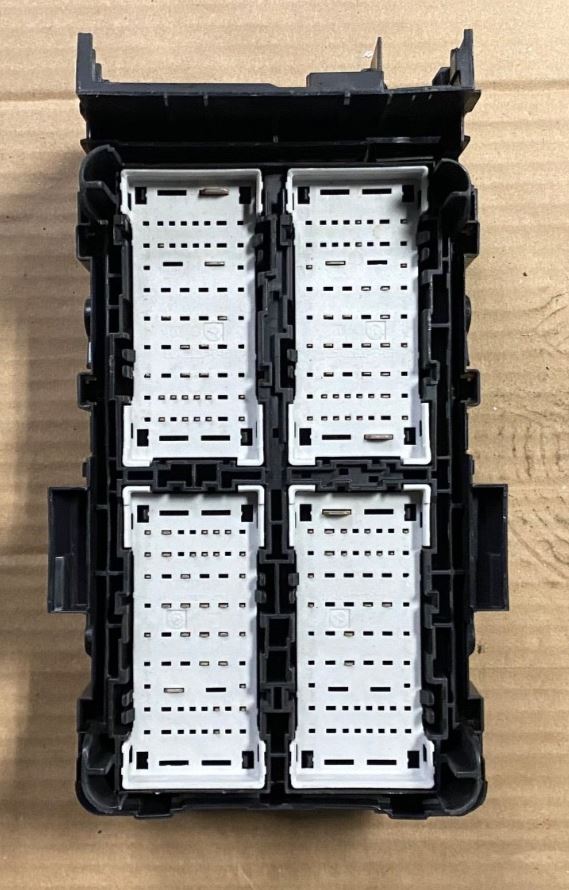 OEM | Engine Bay Fuse Box Relay Fits 2016-2017 Malibu GM 84144636