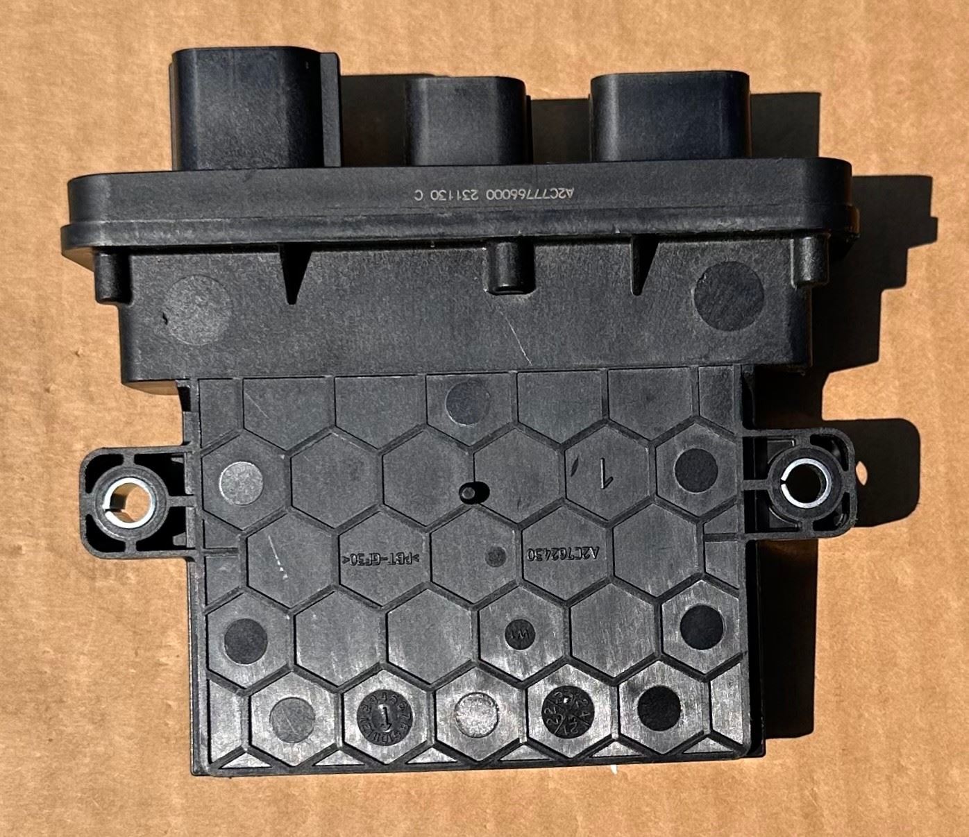 OEM | Step Assist Control Module fits Various GM SUV's and Pick Up 86532040