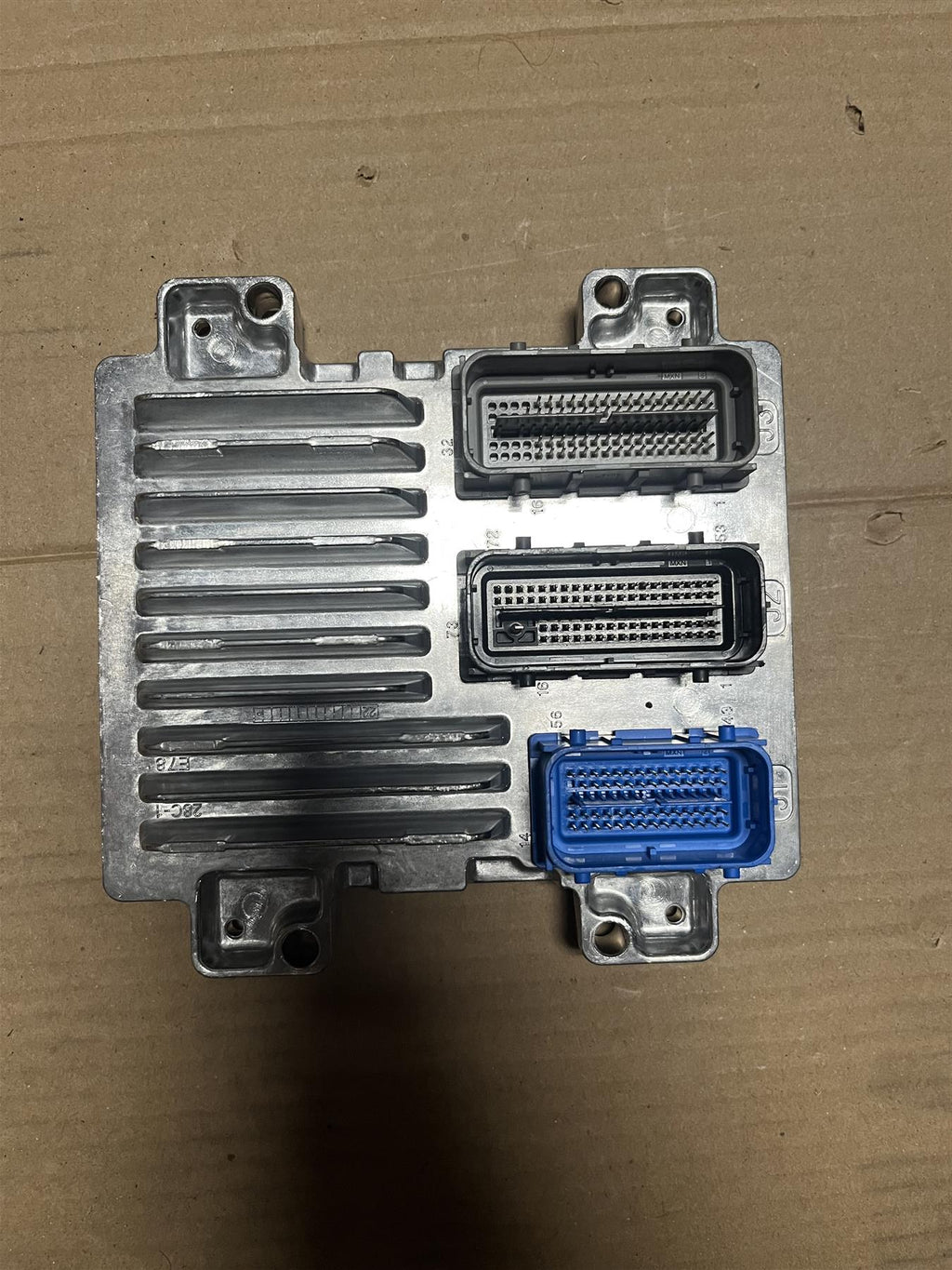 GM Engine Control Module ECM ECU 12692201 Genuine OEM
