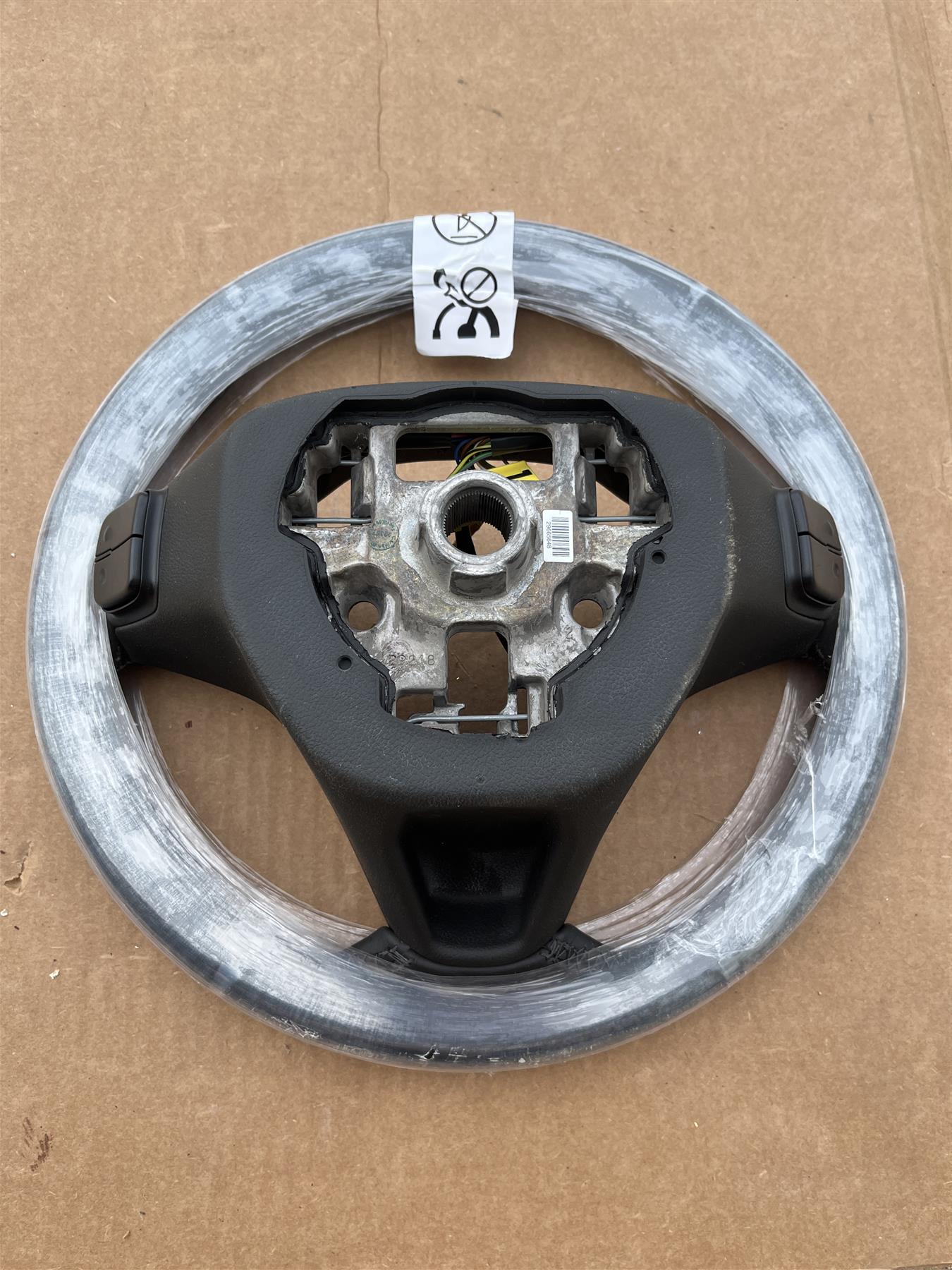 GM 39114684 Black Steering Wheel
