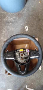 OEM 2020-21 Cadillac CT5 CT4 Luxury Trim Black Steering Wheel Assembly 84756033
