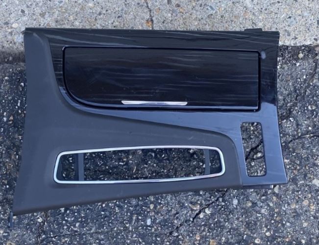 OEM | Front Floor Console Small Blemishes Cup Holder Trim Plate GM 85529168