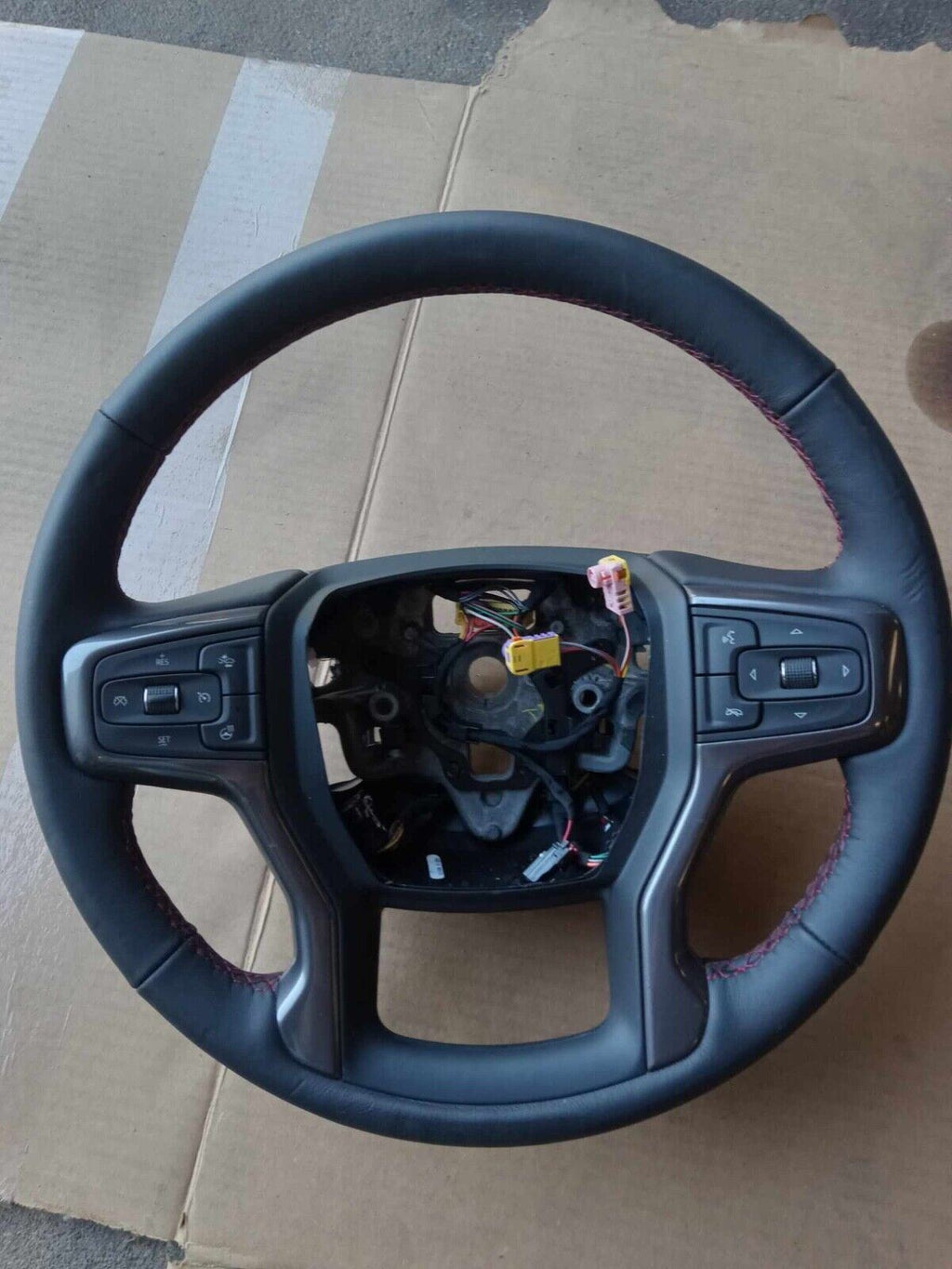 OEM 2019-2023 CHEVROLET/GMC SILVERADO TAHOE YUKON SIERRA STEERING WHEEL 86821396