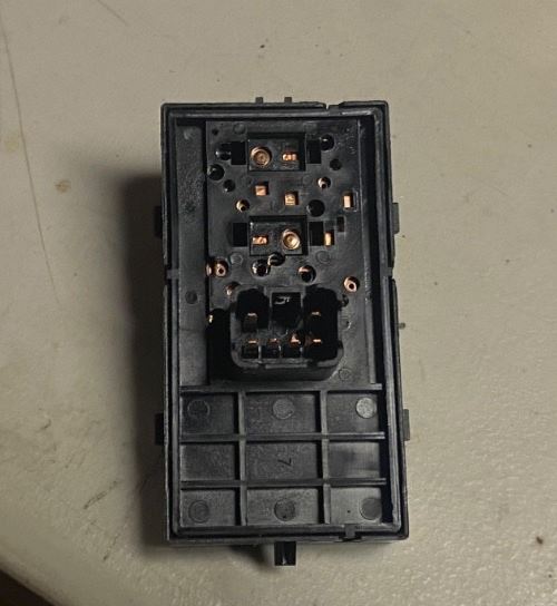 OEM | Passenger Side Power Window Switch fits 2015-2019 Trax GM 95188248
