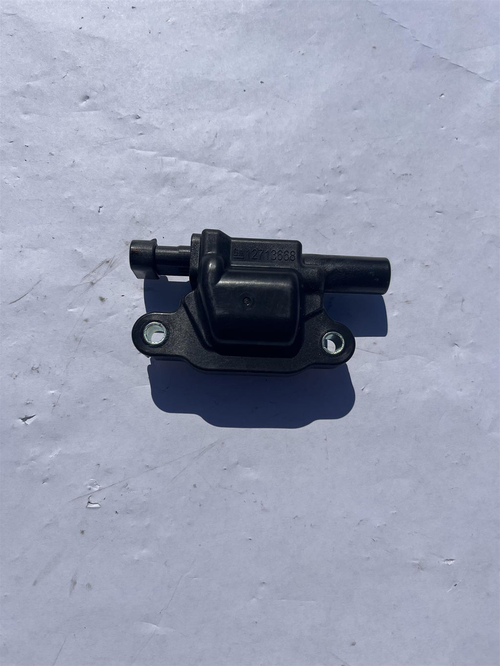 Genuine GM Ignition Coil 12713668 OEM Square-Style Coil Pack for GM V8