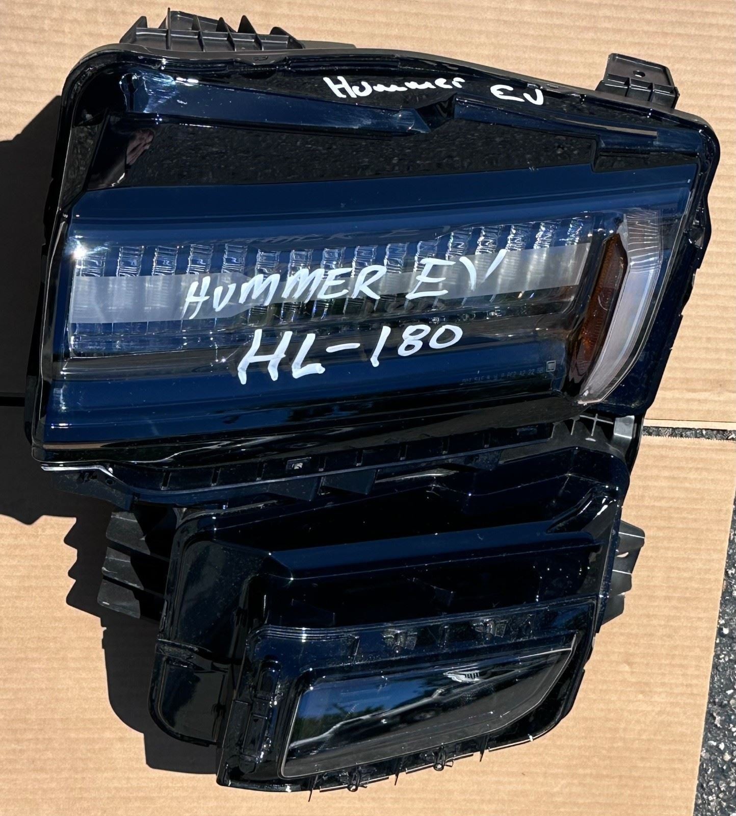 OEM | Headlight Assembly Driver Side 23 - 25 Hummer EV EV Pick Up GM 85645966