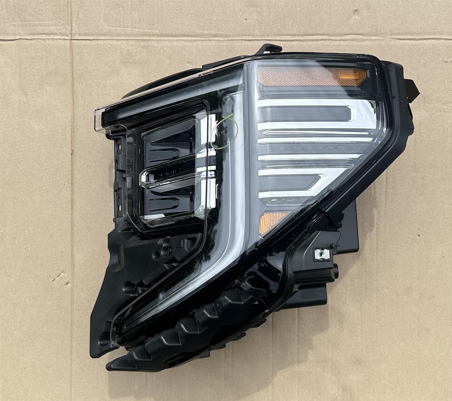 OEM General Motors Headlight 85064856 Genuine GM Front Lamp
