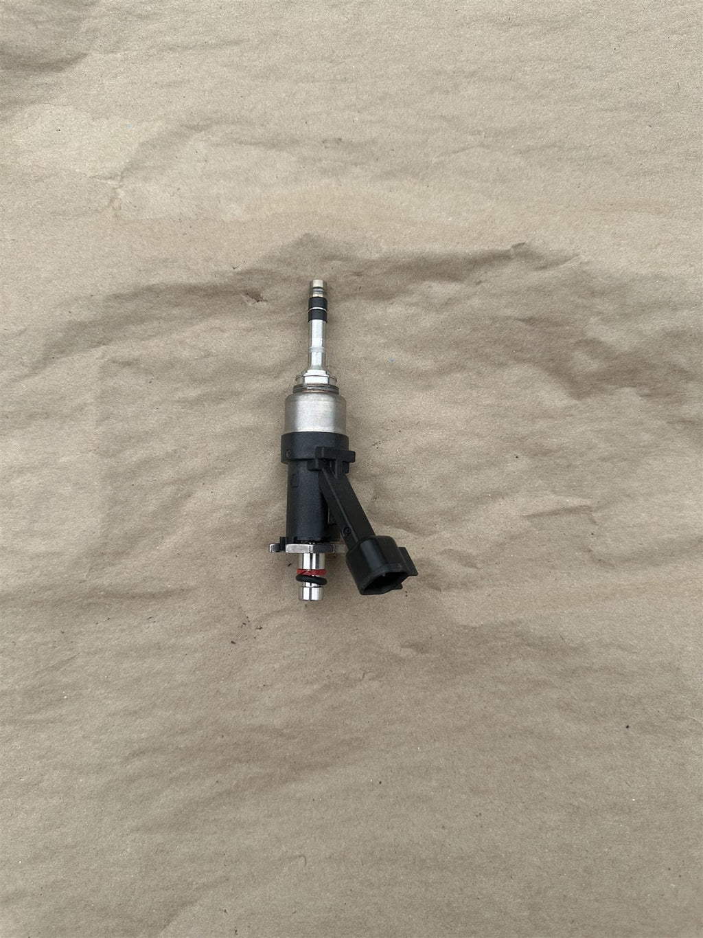 Genuine GM 12719356 Fuel Injector - OEM Engine Performance Replacement Part