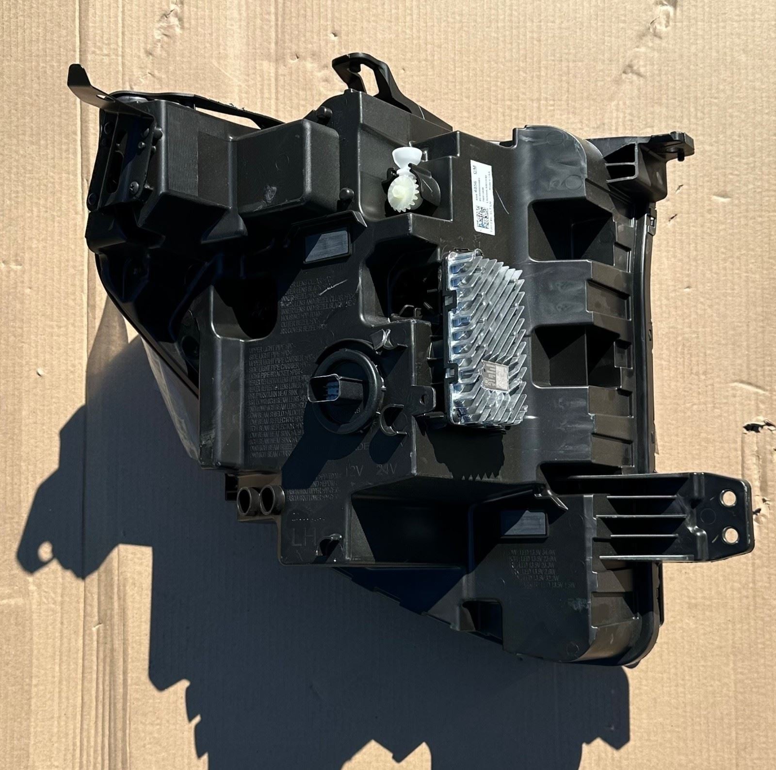 GM Front Headlamp Assembly 85064856 Driver Side - Minor Scratch - NOS