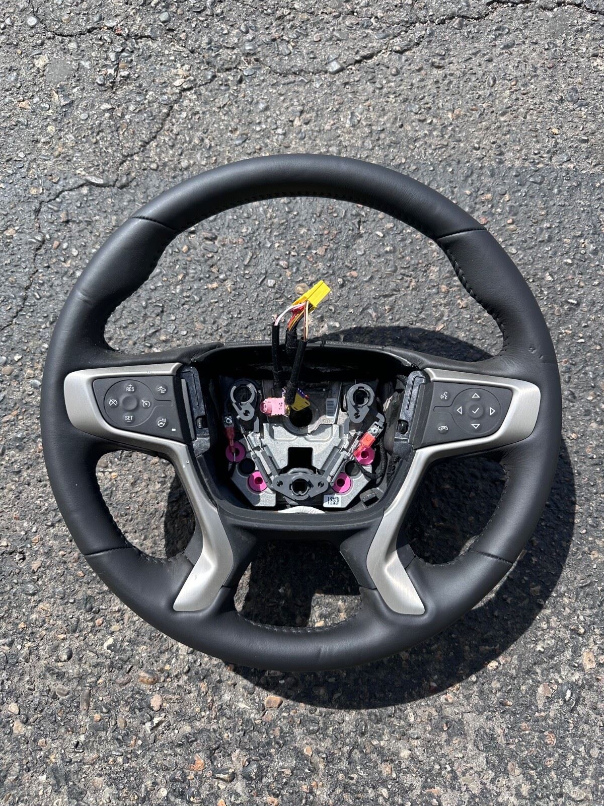 OEM | Steering Wheel fits 2018 2019 Terrain GM 84360992