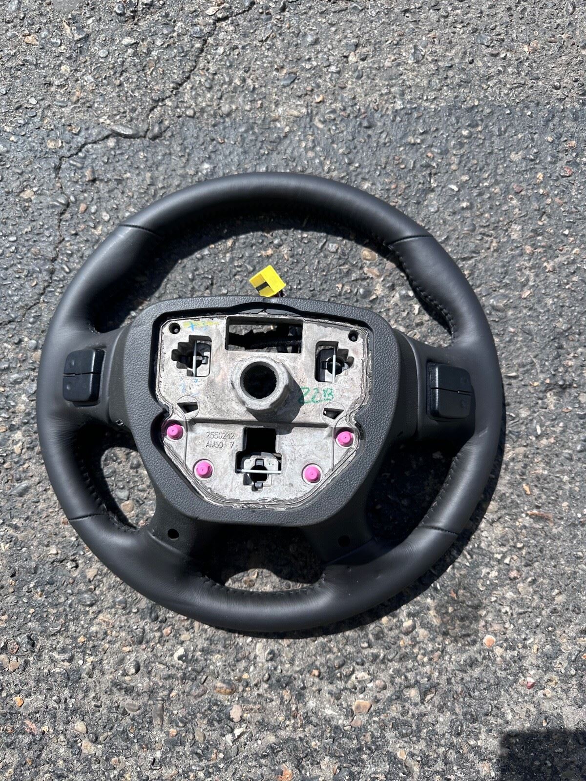 OEM | Steering Wheel fits 2018 2019 Terrain GM 84360992
