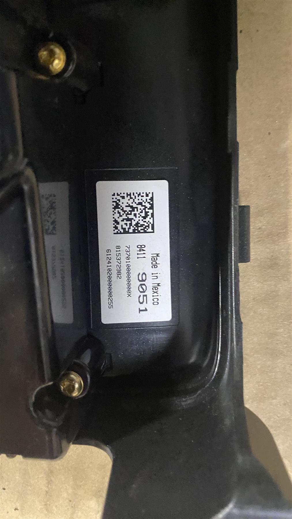 Genuine GM 84119051 Radio and A/C Control Panel