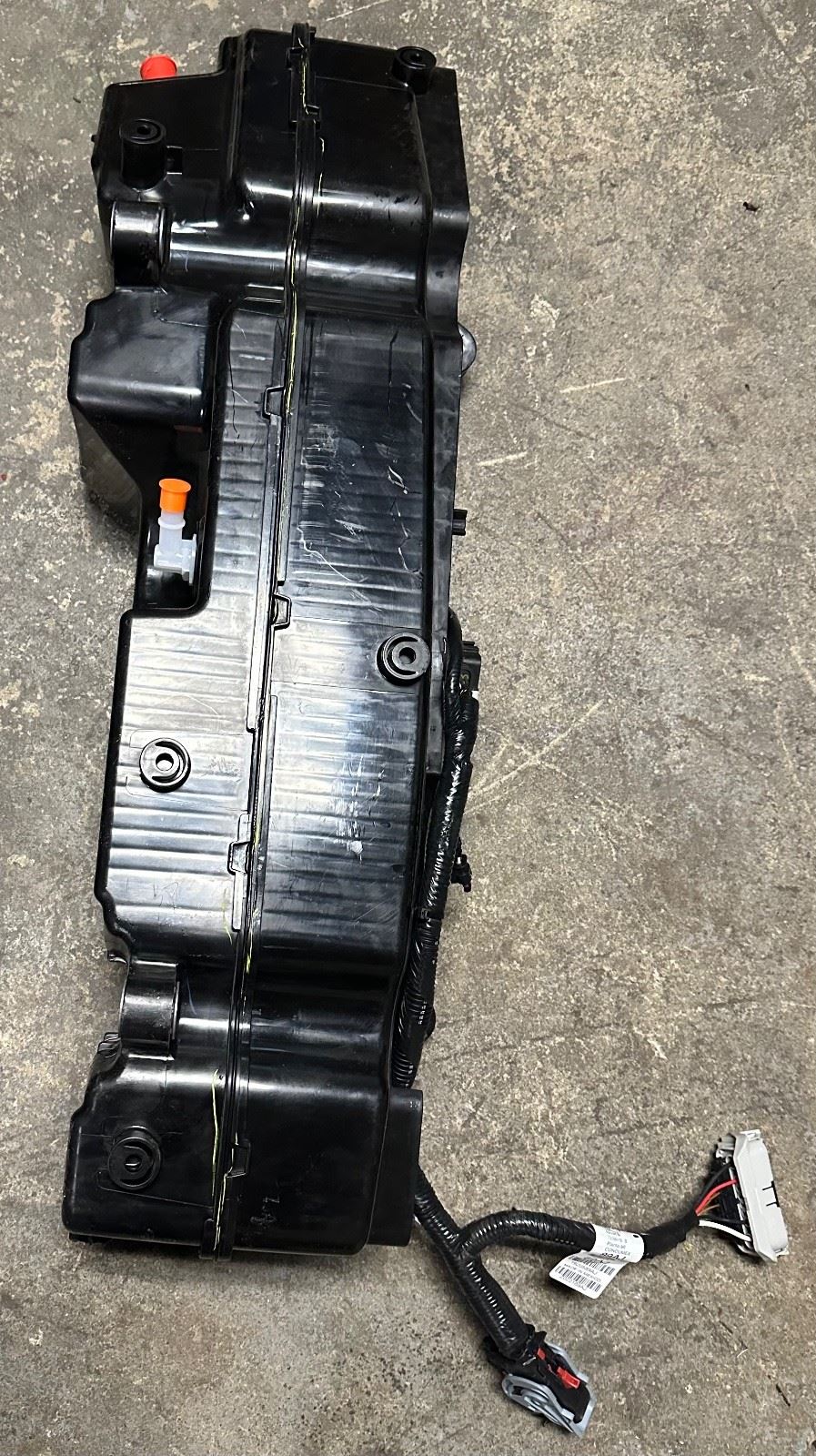 Genuine GM 86784913 Emission Reduction Fluid Tank DEF Reservoir 3.0L Diesel
