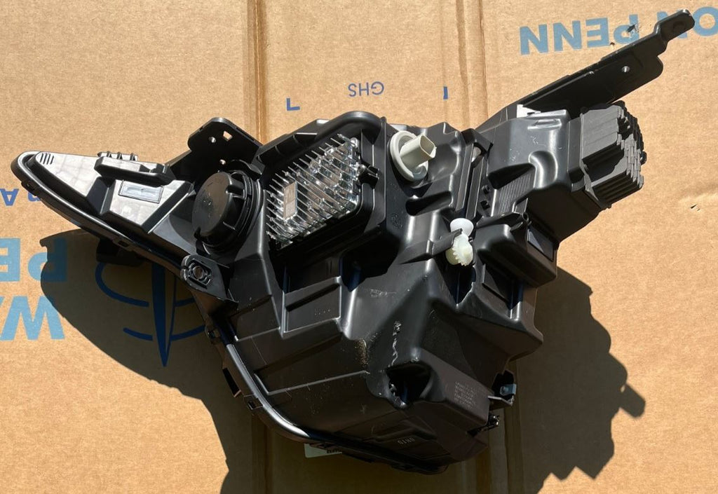 OEM 2024-2025 Chevrolet Trailblazer Passenger Right Side LED Headlight 42928425