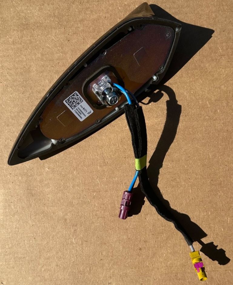 OEM | Antenna High Frequency Fits 2016-2021 GM Sedans 42692478