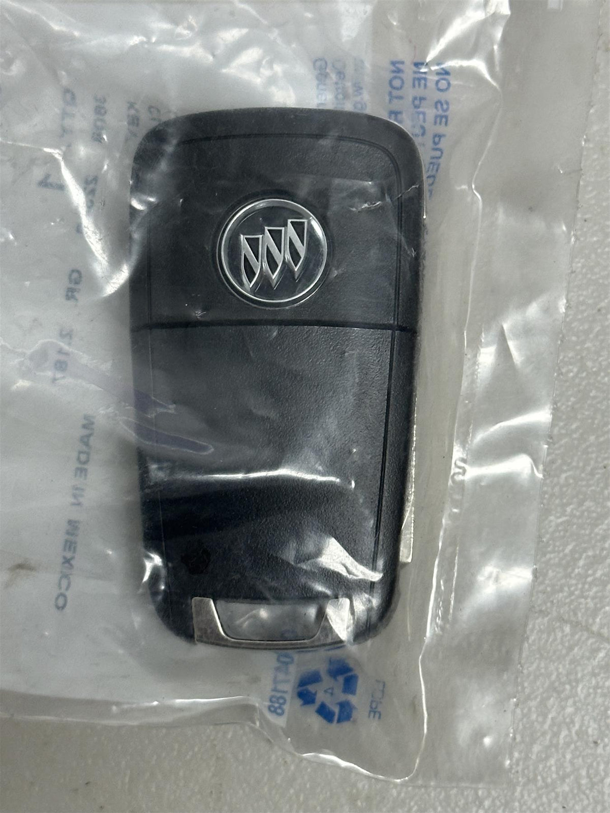 Genuine GM 13504204 Buick 5-Button Flip Key Fob Remote Start Uncut