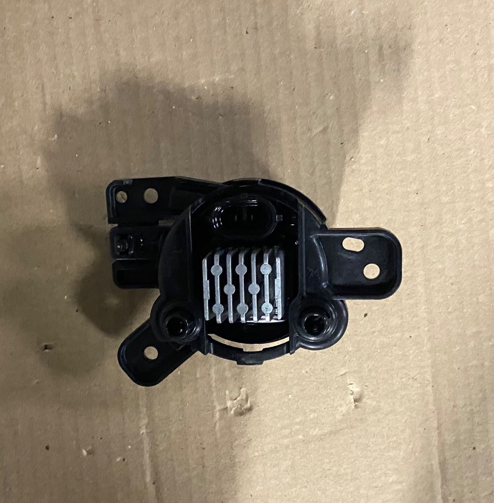OEM | Front Right Side Fog Lamp Fits 2020-2023 Encore GX GM 42737708