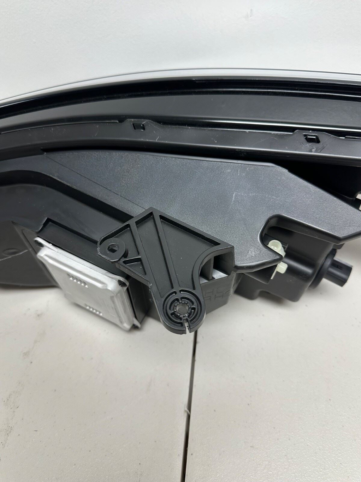 Read 2019-2020 BUICK ENVISION HEADLIGHT OEM RH RIGHT PASSENGER SIDE LED LAMP
