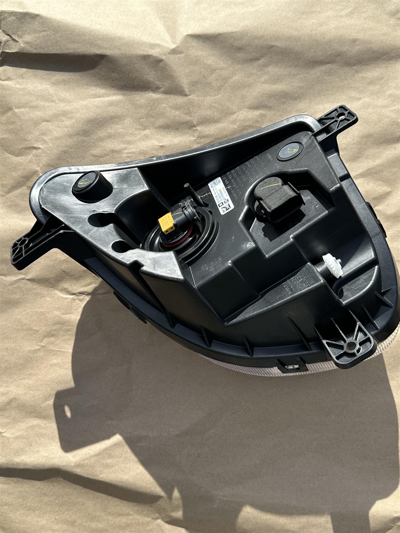 Genuine GM 85161294 Right Front Fog Lamp Assembly for 2020-2021 Chevrolet Equinox